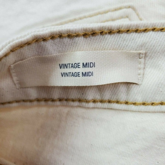 CC - Universal Thread Vintage Midi Shorts Women 14 Tan Off White High Rise NWT - Picture 8 of 11